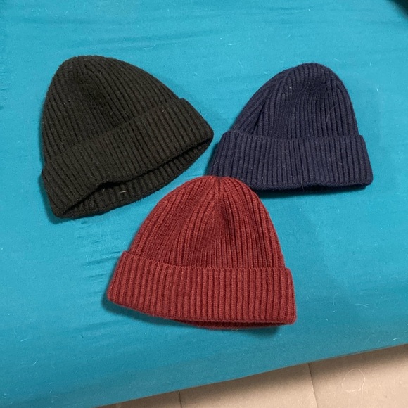 Shallow beanies - Picture 1 of 2